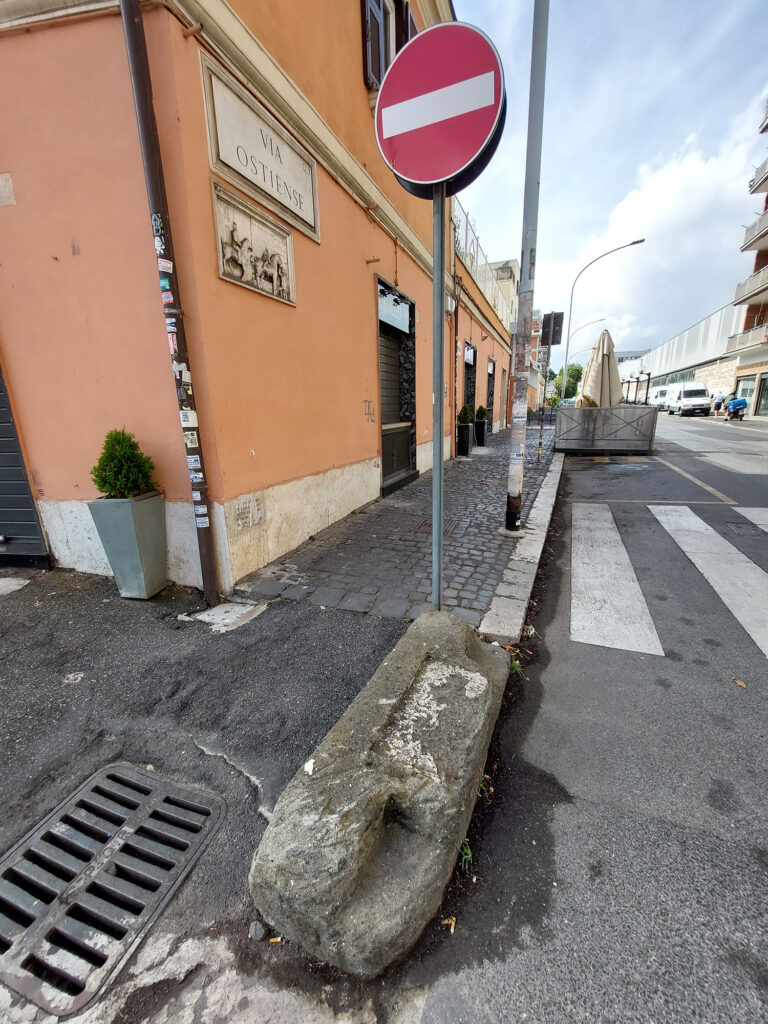 Lo scalino di Vittorio Emanuele III - via Ostiense